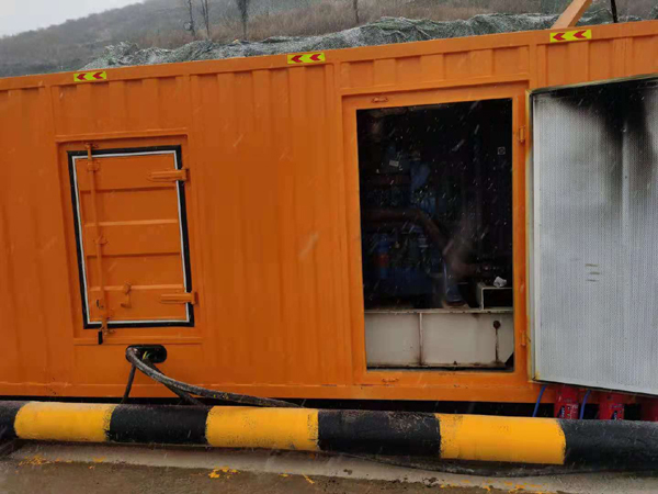 明山出租发电机-船用柴油发电机的工作原理是怎么样的？