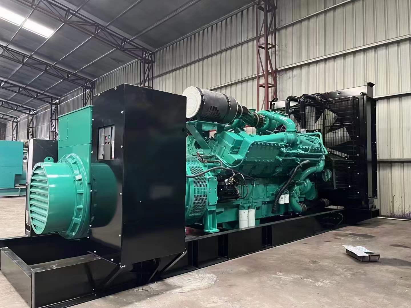 明山如何降低 800kW 柴油发电机输出电流的波动?