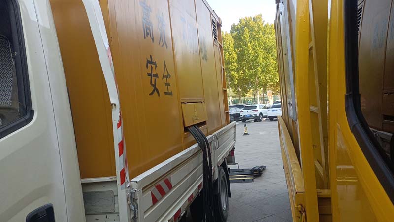 明山如何判断柴油发电机组和UPS电源的切换时间是否符合要求？